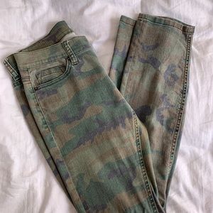BDG Camo Jeans